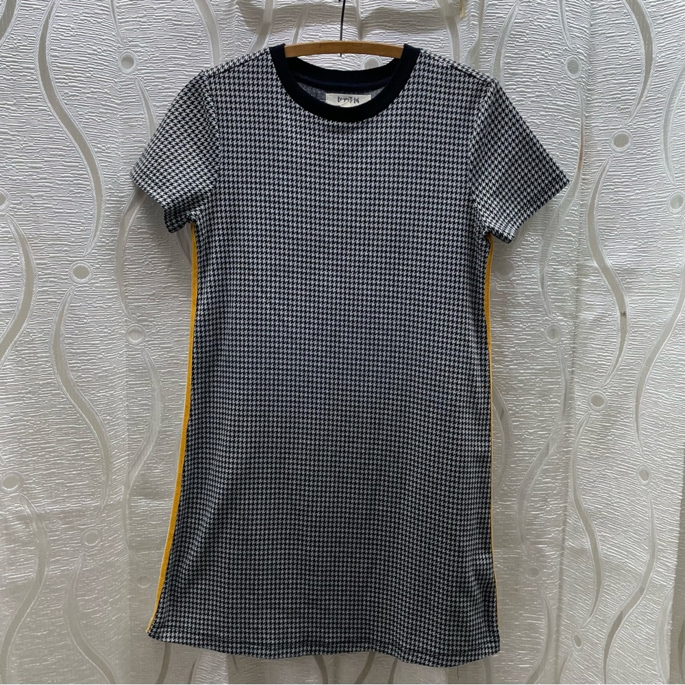Be-you-ti-ful Houndstooth Shift Dress Womens Small Black White Yellow Excellent